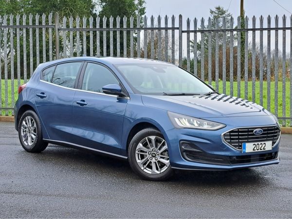 Ford Focus Hatchback, Diesel, 2022, Blue