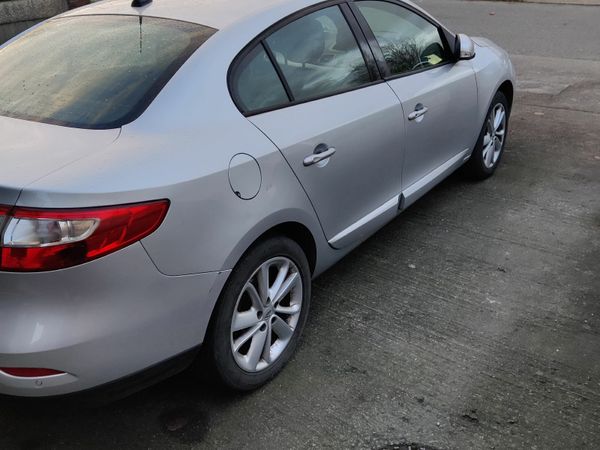 Renault Fluence Saloon, Diesel, 2013, Silver