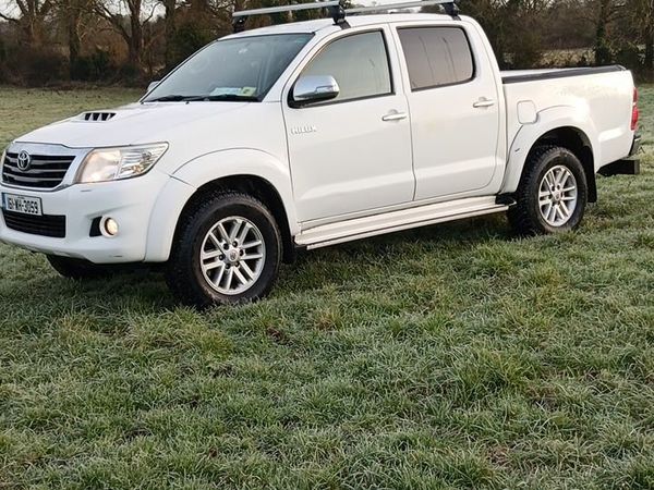 Toyota Hilux Pick Up, Diesel, 2016, White