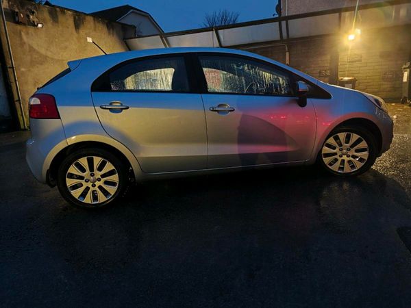 Kia Rio Hatchback, Diesel, 2013, Silver