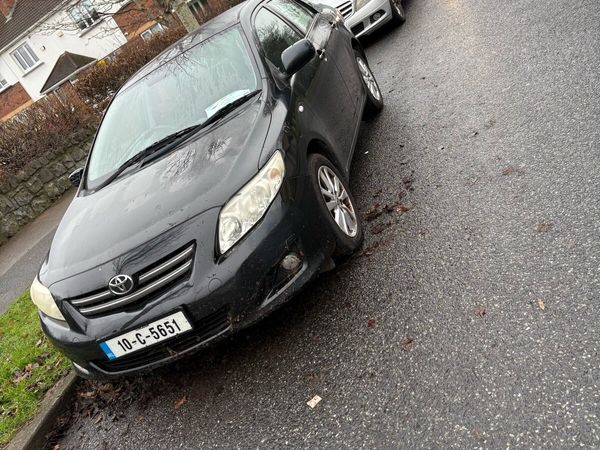 Toyota Corolla Saloon, Petrol, 2010, Black