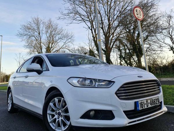 Ford Mondeo Hatchback, Diesel, 2016, White