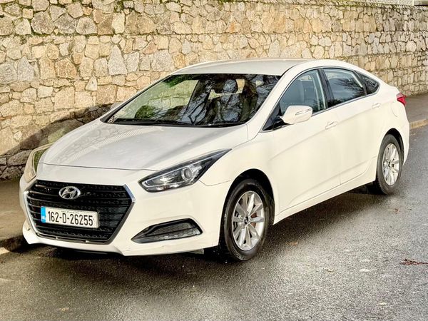 Hyundai i40 Saloon, Diesel, 2016, White