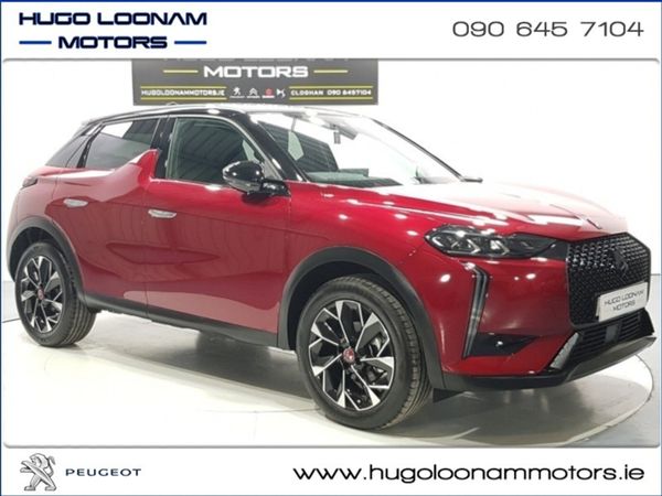 DS Automobiles DS 3 Hatchback, Petrol, 2023, Red