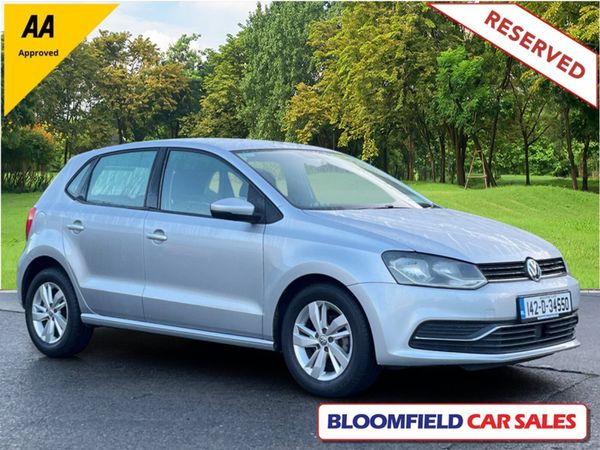 Volkswagen Polo Hatchback, Petrol, 2014, Silver