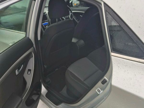 Hyundai i30 Hatchback, Diesel, 2015, Silver