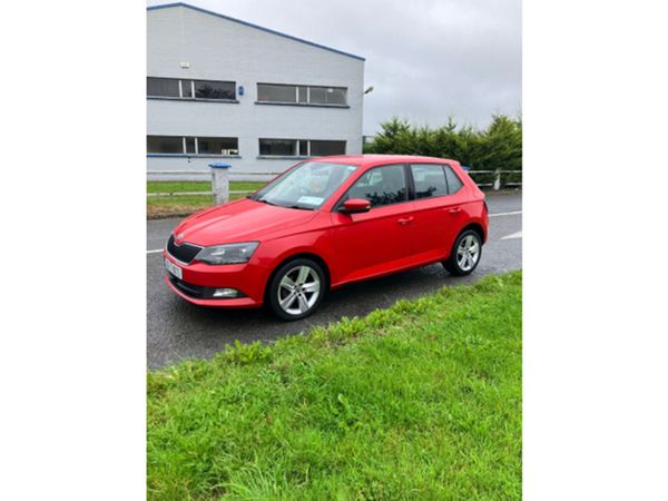 Skoda Fabia Hatchback, Petrol, 2016, Red