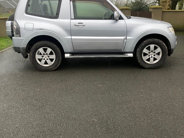 Mitsubishi Pajero SUV, Diesel, 2007, Silver