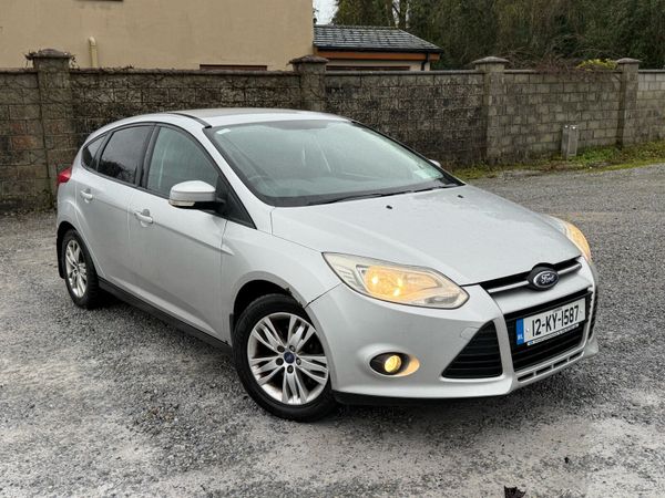 Ford Focus Hatchback, Diesel, 2012, Silver