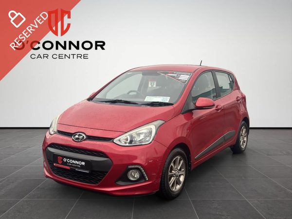 Hyundai i10 Hatchback, Petrol, 2015, Red