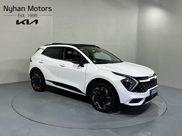 Kia Sportage SUV, Diesel Hybrid, 2023, White