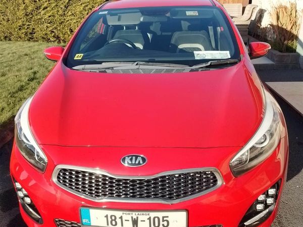 Kia Ceed Hatchback, Diesel, 2018, Red