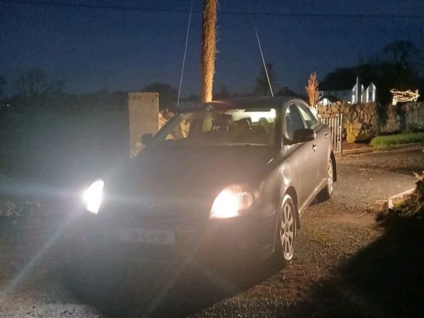Toyota Avensis Saloon, Diesel, 2009, Grey