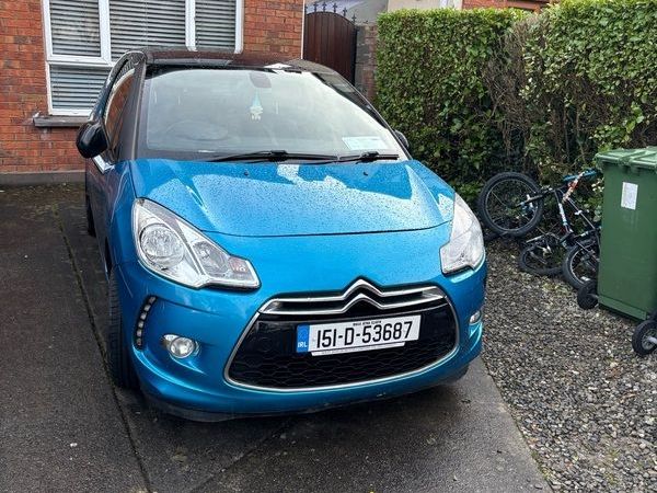 Citroen DS 3 Hatchback, Petrol, 2015, Blue