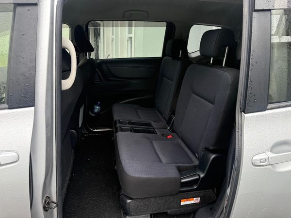 Toyota Sienta MPV, Petrol Hybrid, 2018, Silver