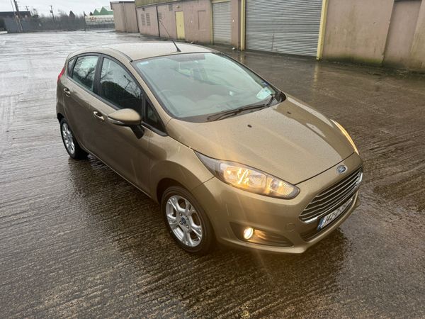 Ford Fiesta Hatchback, Petrol, 2014, Brown