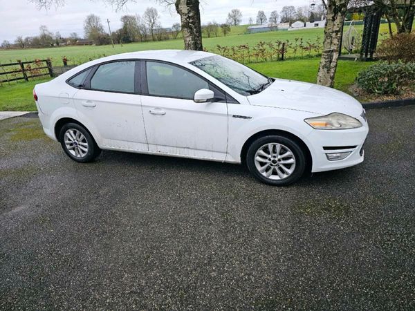 Ford Mondeo Hatchback, Diesel, 2011, White