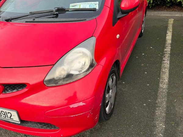 Toyota Aygo Hatchback, Petrol, 2006, Red