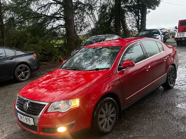 Volkswagen Passat Saloon, Diesel, 2008, Red