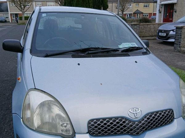 Toyota Yaris Hatchback, Petrol, 2005, Blue