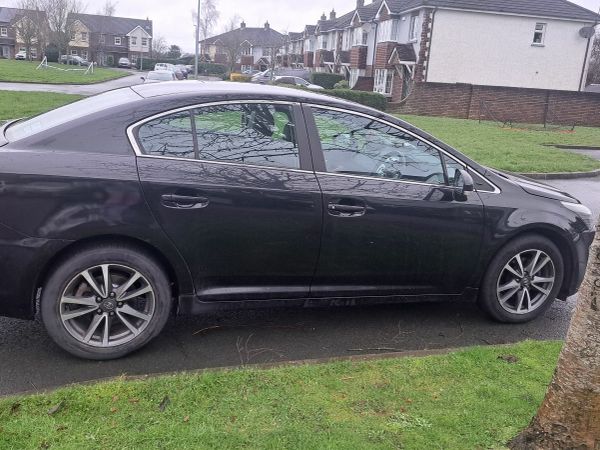 Toyota Avensis Saloon, Diesel, 2014, Black
