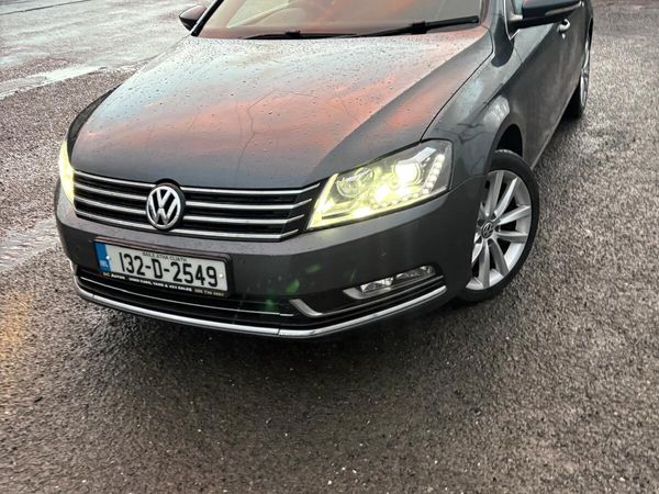 Volkswagen Passat Saloon, Diesel, 2013, Grey