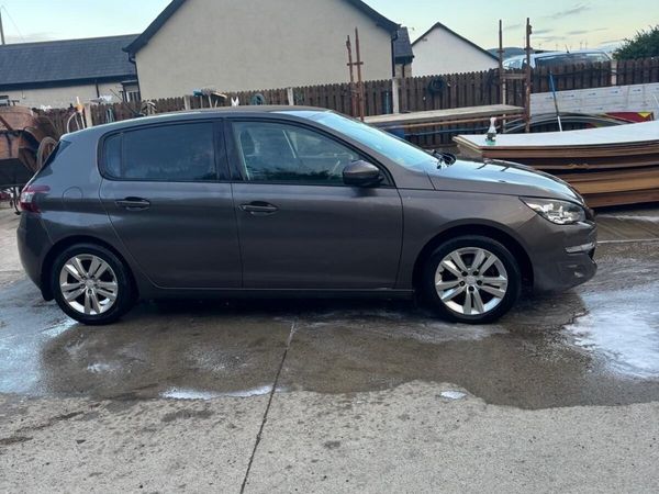 Peugeot 308 Hatchback, Diesel, 2014, Grey