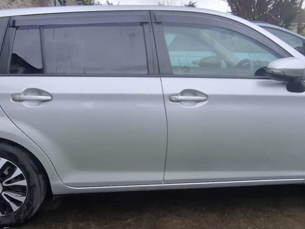 Toyota Corolla Estate, Petrol Hybrid, 2015, Silver