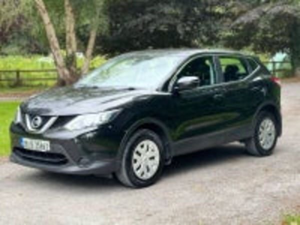 Nissan Qashqai Hatchback, Diesel, 2015, Black