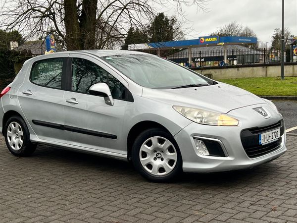 Peugeot 308 Hatchback, Diesel, 2011, Silver