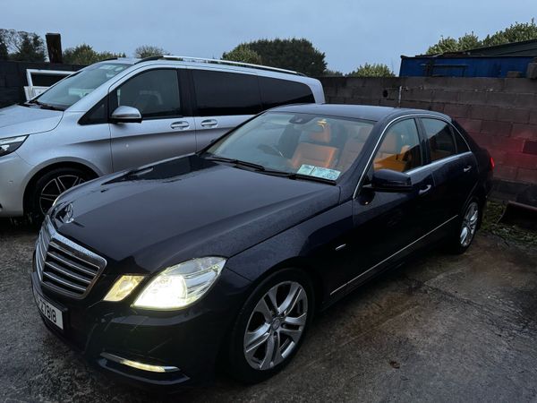 Mercedes-Benz E-Class Saloon, Diesel, 2011, Blue