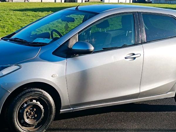 Mazda Demio MPV, Petrol, 2011, Grey