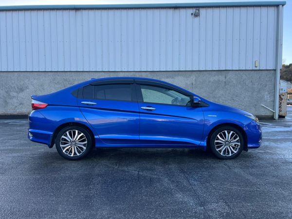 Honda Grace Saloon, Petrol Hybrid, 2019, Blue