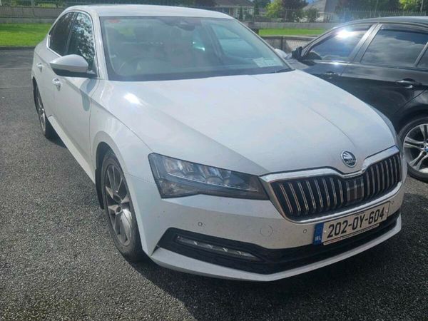 Skoda Superb Hatchback, Diesel, 2020, White