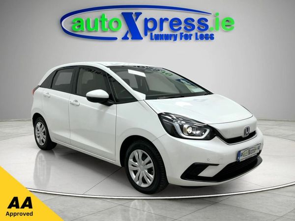 Honda Fit Hatchback, Petrol Hybrid, 2020, White