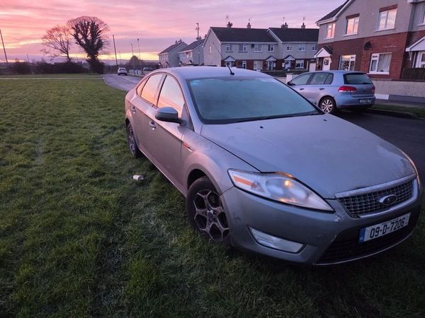 Ford Mondeo Hatchback, Diesel, 2009, Silver