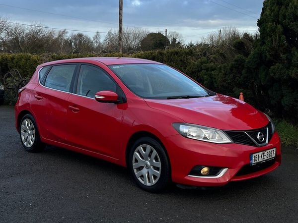 Nissan Pulsar Hatchback, Diesel, 2015, Red