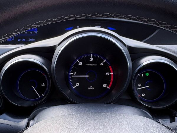 Honda Civic Hatchback, Diesel, 2015, White