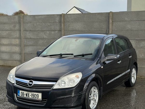 Opel Astra Hatchback, Petrol, 2008, Black