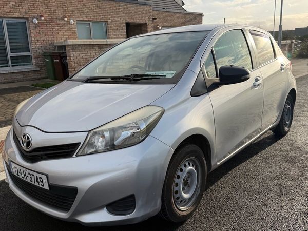 Toyota Vitz Hatchback, Petrol, 2012, Silver