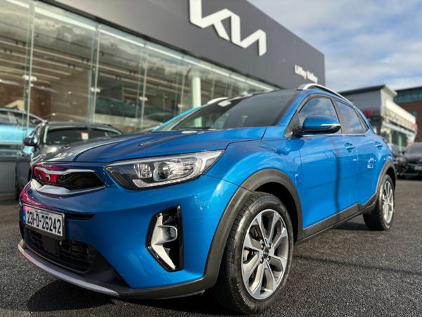 Kia Stonic MPV, Petrol Hybrid, 2023, Blue