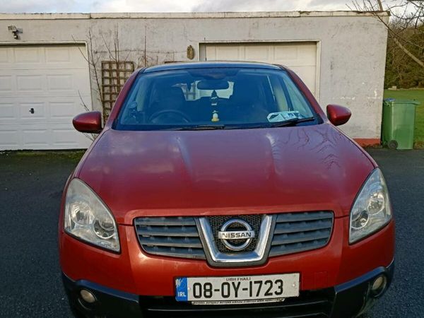 Nissan Qashqai Hatchback, Petrol, 2008, Red