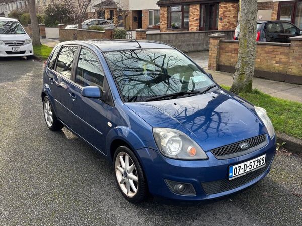 Ford Fiesta Hatchback, Petrol, 2007, Blue