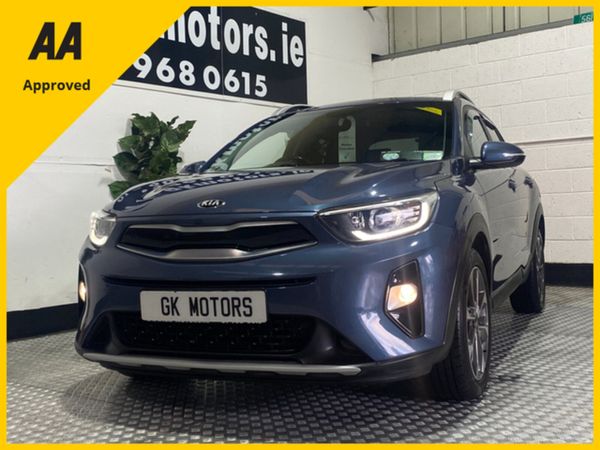 Kia Stonic Estate/Jeep, Petrol, 2021, Blue
