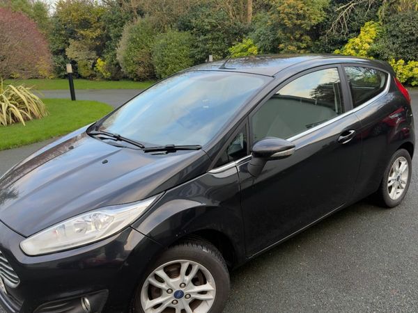Ford Fiesta Hatchback, Petrol, 2015, Black