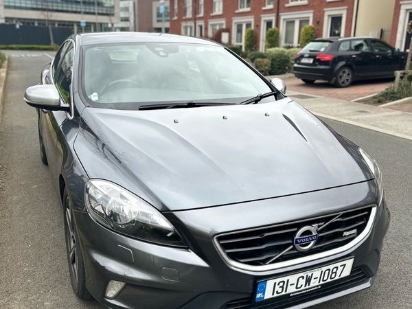 Volvo V40 Hatchback, Diesel, 2013, Grey
