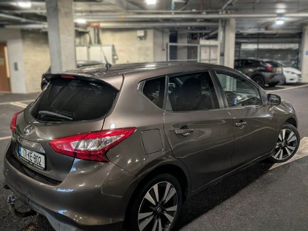 Nissan Pulsar Hatchback, Petrol, 2017, Brown