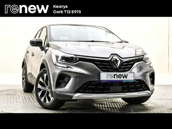 Renault Captur SUV, Petrol, 2022, Grey