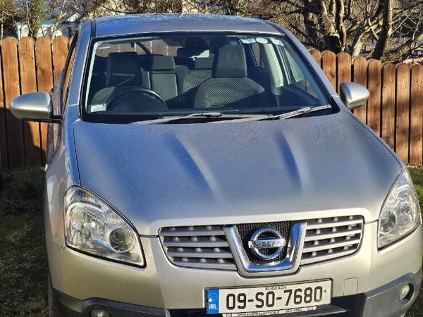 Nissan Qashqai Hatchback, Diesel, 2009, Silver