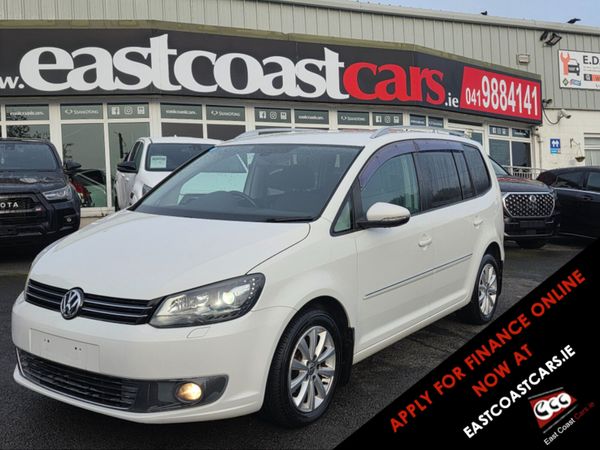 Volkswagen Touran MPV, Petrol, 2012, White